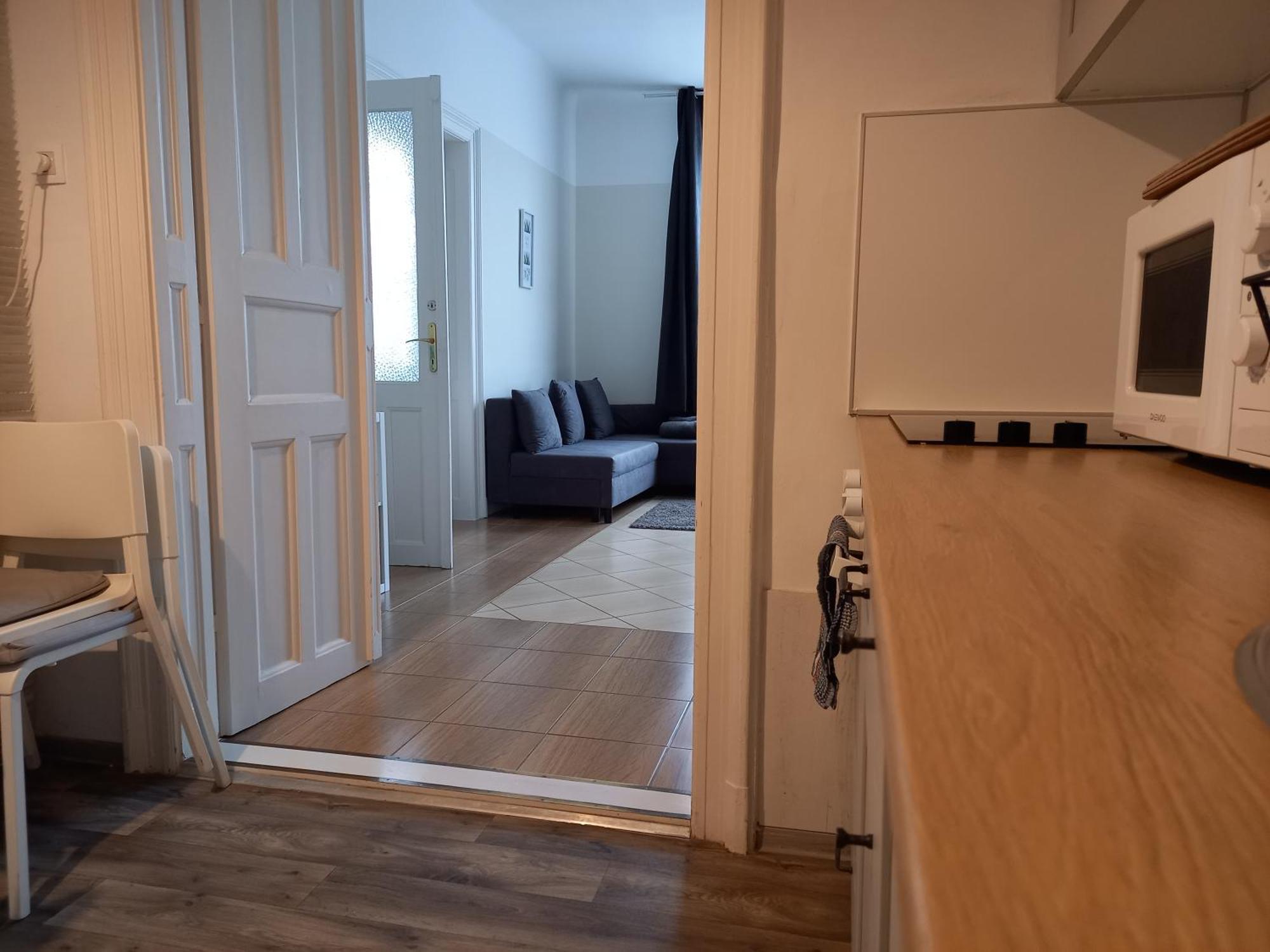 Idill Apartmanhaz B&B ทิสซาฟือแรด ภายนอก รูปภาพ